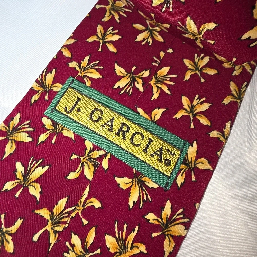 J Garcia Mens Silk‎ Necktie Burgundy Yellow Lily Floral Stonehenge Made in USA